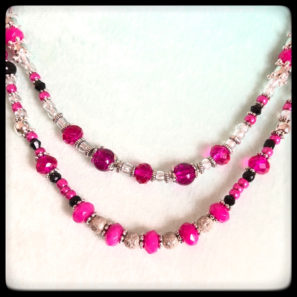 🆕 ✅ WHOLE LOTTA PINK. 44 Inch OPERA NECKLACE.